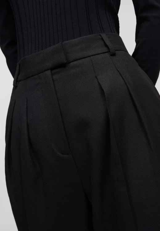 spodnietailored3.jpg