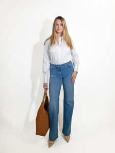 ELISABETTA FRANCHI  - KOSZULA BAWEŁNIANA Z WYCIĘCIEM I HAFTEM